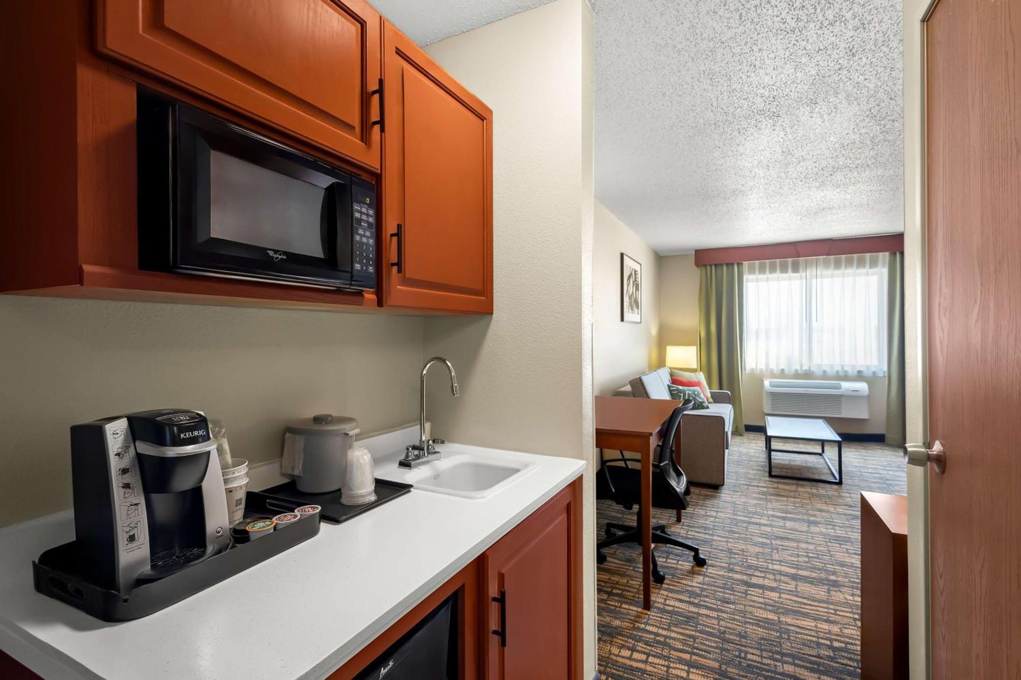 Best Western Fremont Angola I-80 90 Toll Road Екстериор снимка