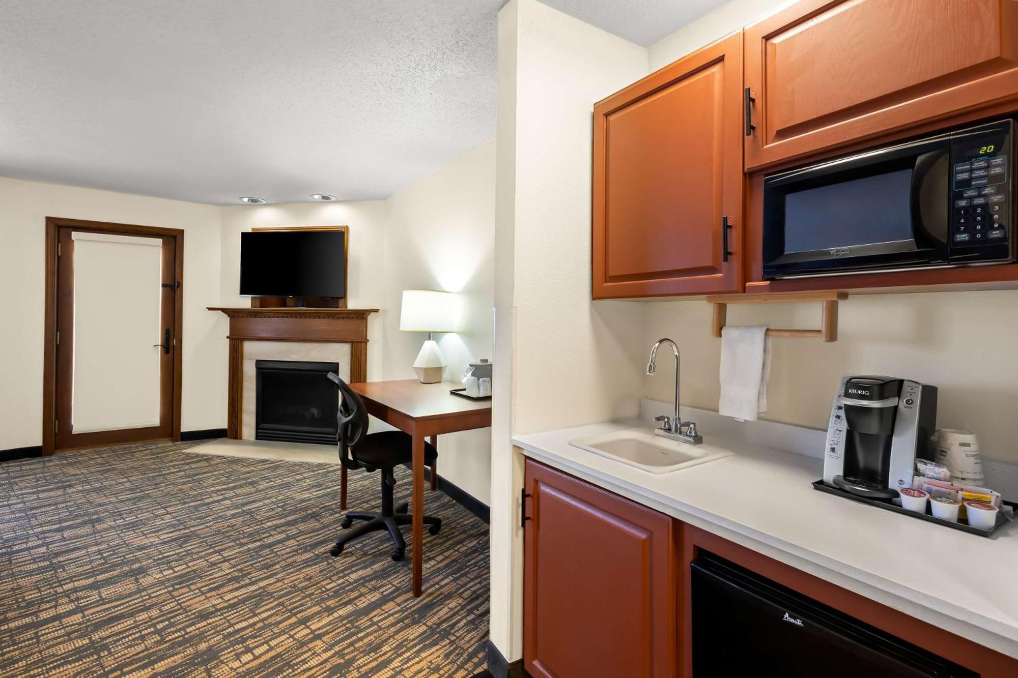 Best Western Fremont Angola I-80 90 Toll Road Екстериор снимка
